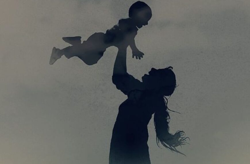 maa and child love shayari emotional visual